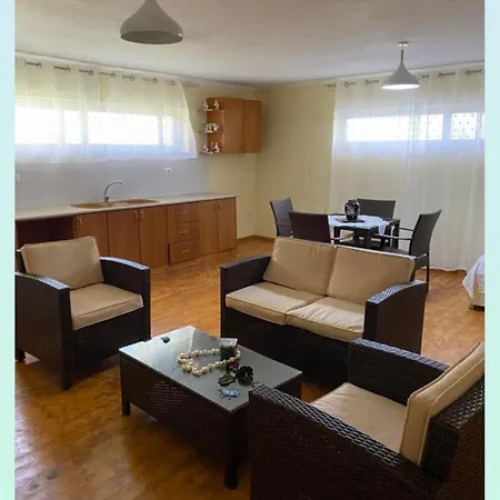 Aneta Country house